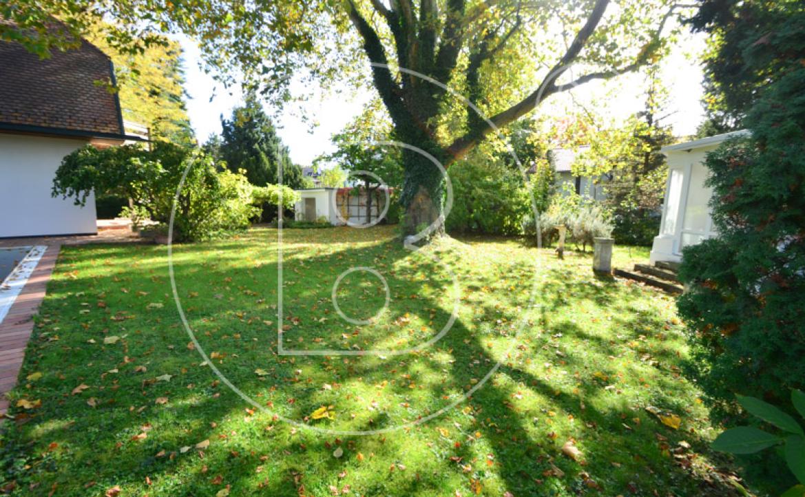 <p>Phänomenaler ebener Villenbaugrund in zentraler Grünruhelage - zwei Bauflächen!</p> - 13