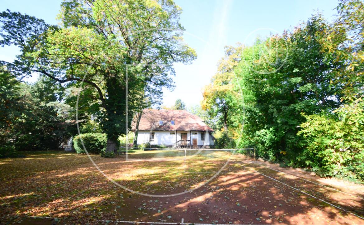 <p>Phänomenaler ebener Villenbaugrund in zentraler Grünruhelage - zwei Bauflächen!</p> - 3