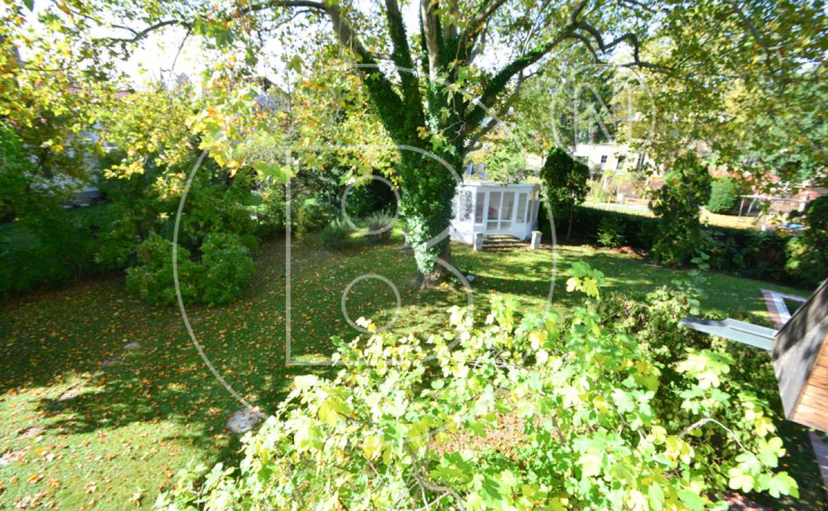 <p>Phänomenaler ebener Villenbaugrund in zentraler Grünruhelage - zwei Bauflächen!</p> - 6