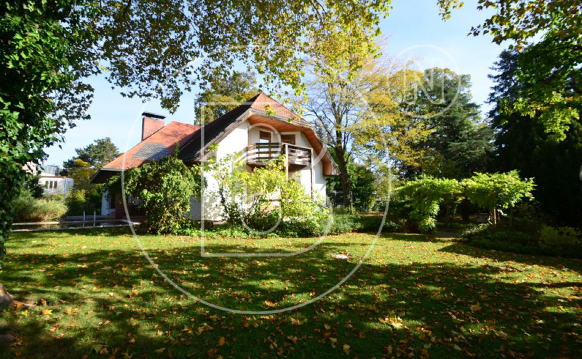 <p>Phänomenaler ebener Villenbaugrund in zentraler Grünruhelage - zwei Bauflächen!</p> - 7