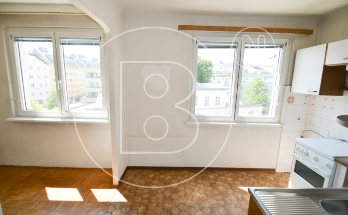 <p>Renovierungsbedürftige 3-Zimmer-Balkon-Wohnung!</p> - 19