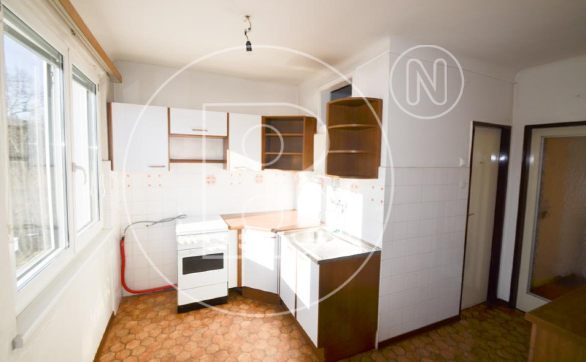 <p>Renovierungsbedürftige 3-Zimmer-Balkon-Wohnung!</p> - 17