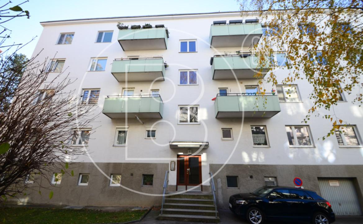<p>Renovierungsbedürftige 3-Zimmer-Balkon-Wohnung!</p> - 4