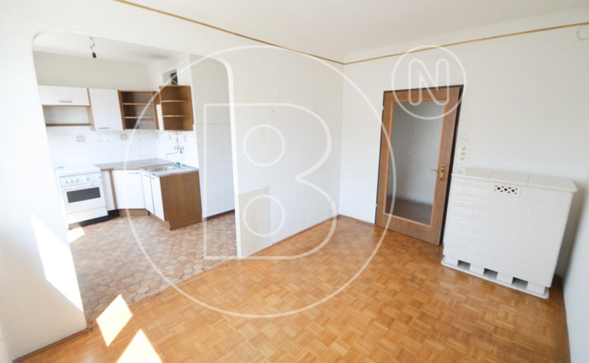 <p>Renovierungsbedürftige 3-Zimmer-Balkon-Wohnung!</p> - 16