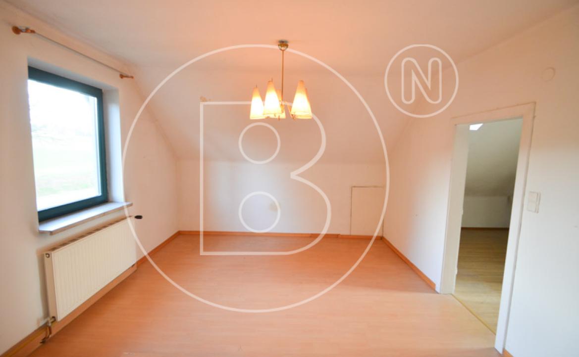 <p>Sanierungsbedürftiges Einfamilienhaus beim Riederberg!</p> - 25