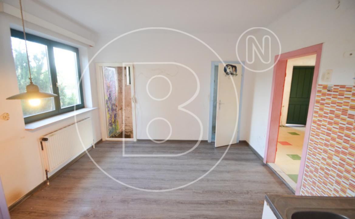 <p>Sanierungsbedürftiges Einfamilienhaus beim Riederberg!</p> - 10