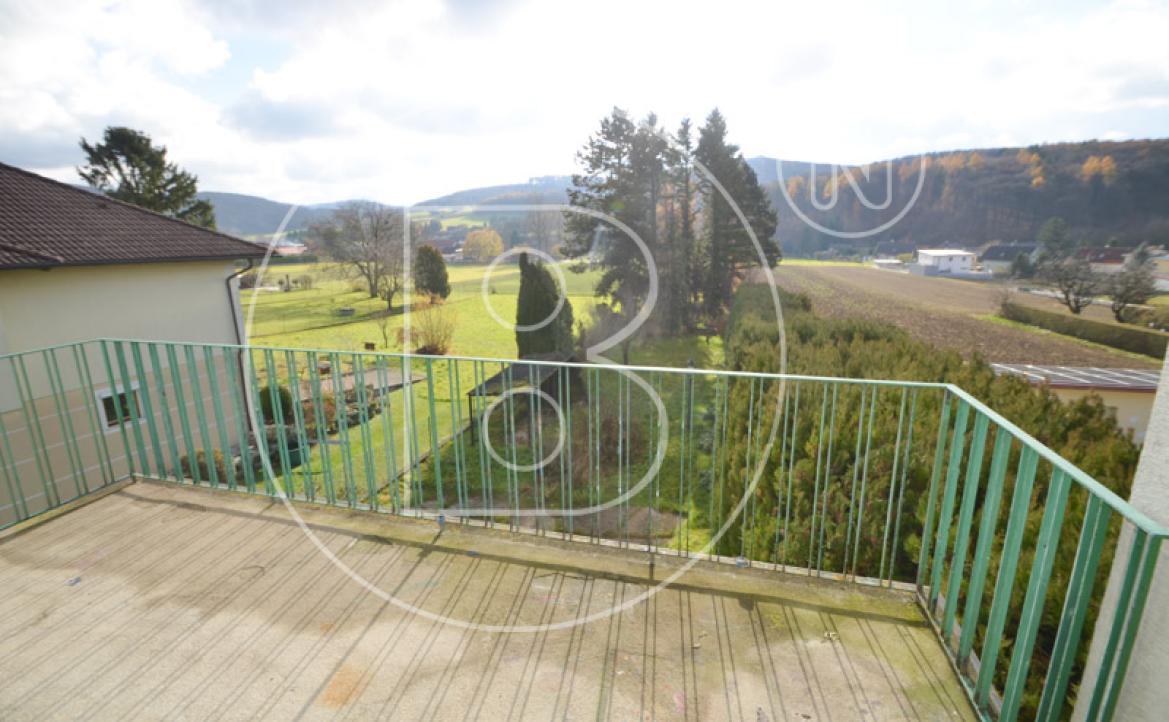 <p>Sanierungsbedürftiges Einfamilienhaus beim Riederberg!</p> - 18