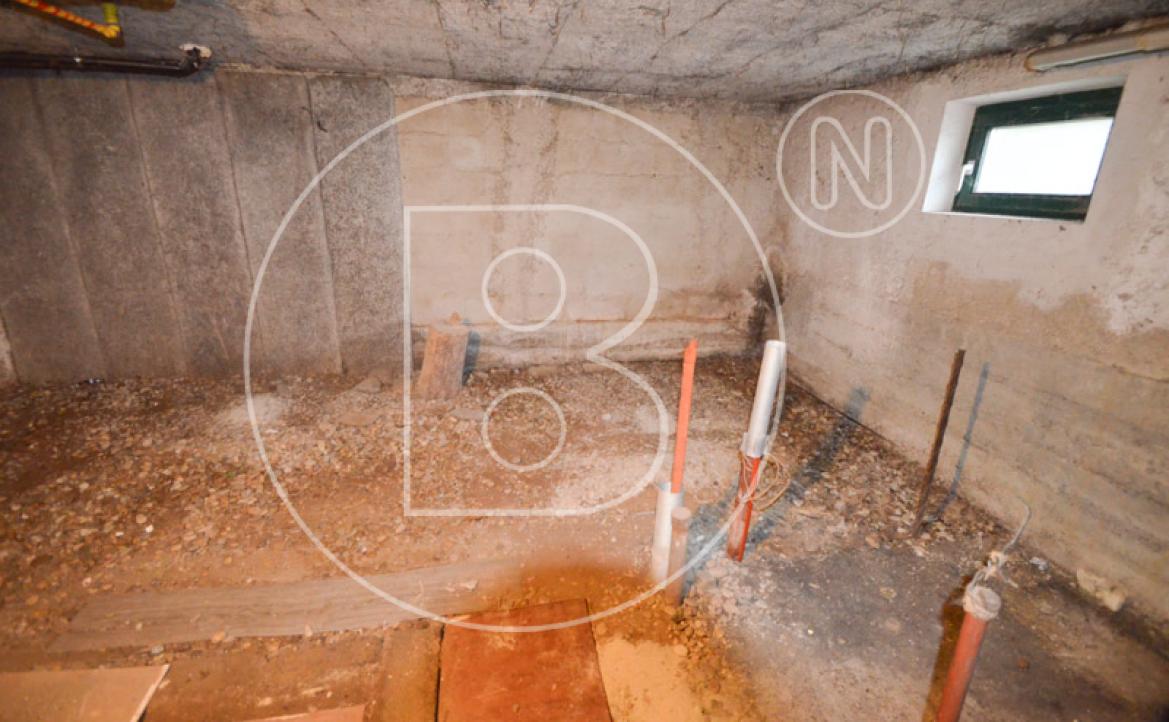 <p>Sanierungsbedürftiges Einfamilienhaus beim Riederberg!</p> - 35