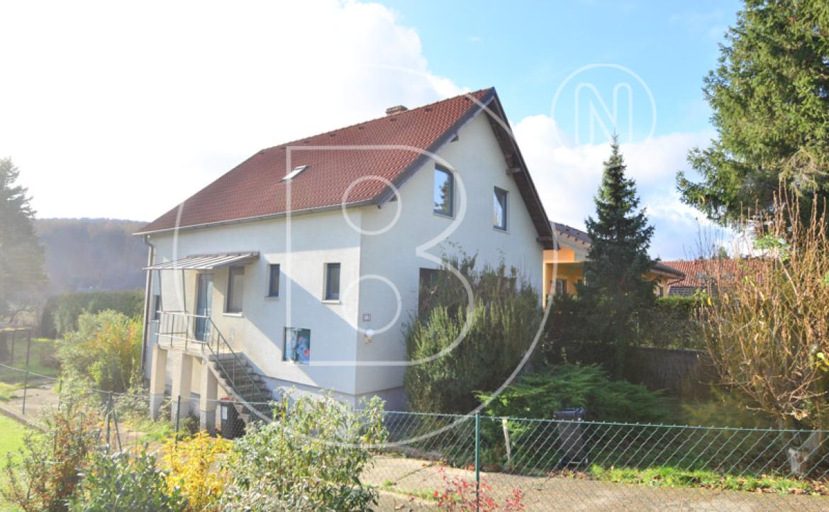 <p>Sanierungsbedürftiges Einfamilienhaus beim Riederberg!</p> - 8