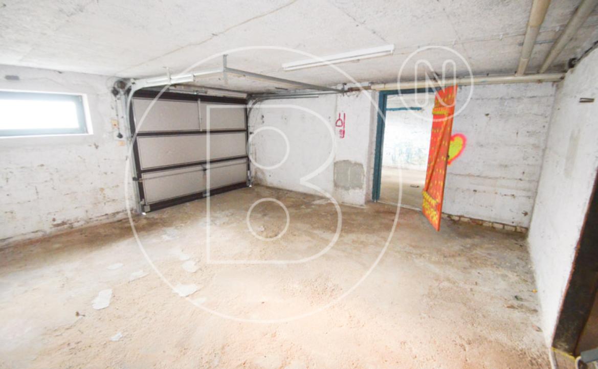 <p>Sanierungsbedürftiges Einfamilienhaus beim Riederberg!</p> - 31