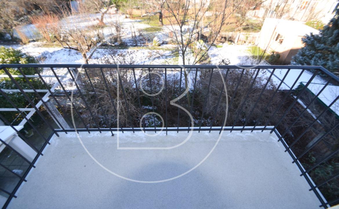 <p>Befristet vermietete 3-Zimmer-Balkon-Altbauwohnung in hervorragender Lage! </p> - 14