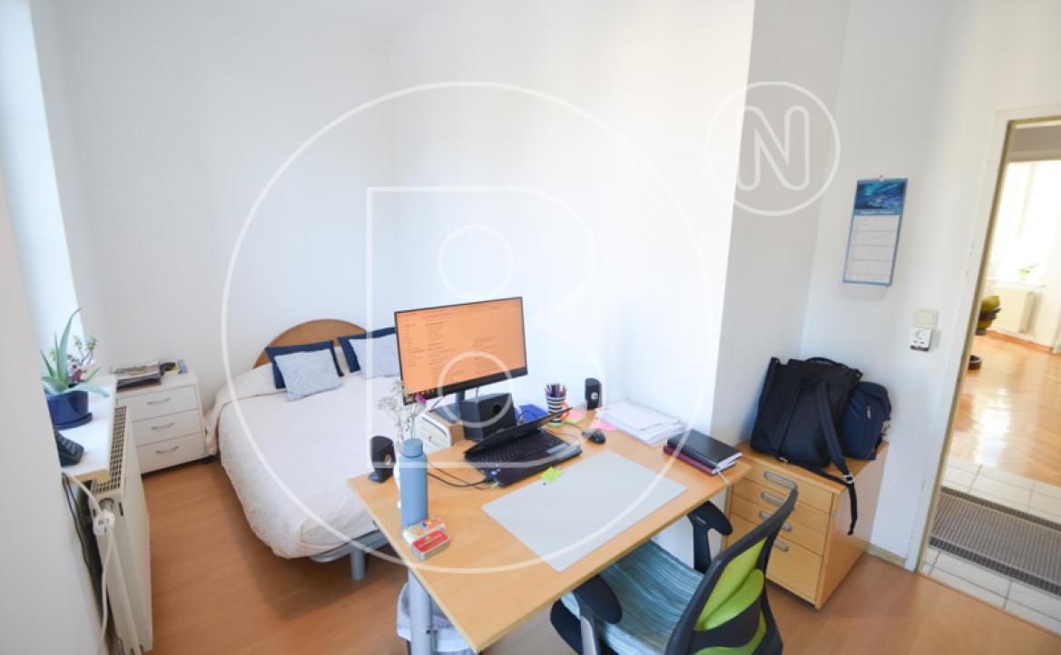 <p>Befristet vermietete 3-Zimmer-Balkon-Altbauwohnung in hervorragender Lage! </p> - 16