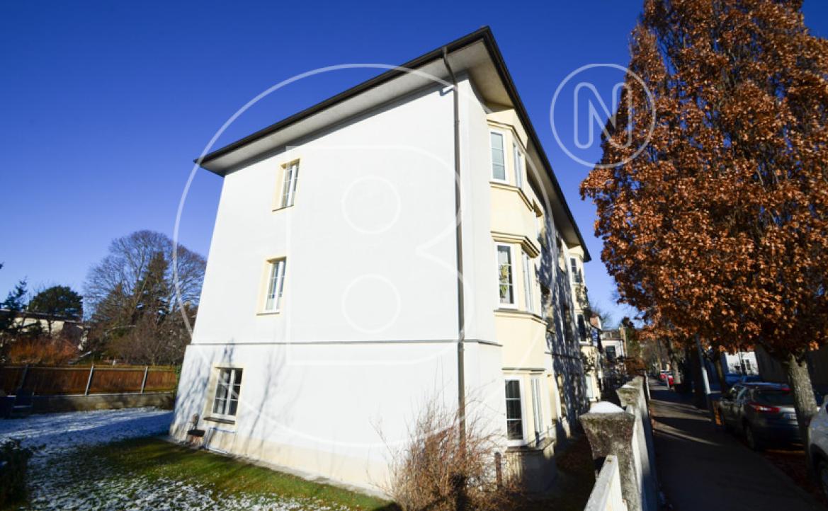 <p>Befristet vermietete 3-Zimmer-Balkon-Altbauwohnung in hervorragender Lage! </p> - 2