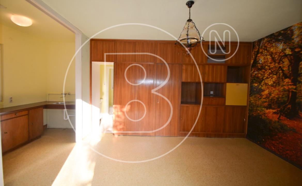 <p>Charmantes, renovierungsbedürftiges Einfamilienhaus in schöner Umgebung!</p> - 37