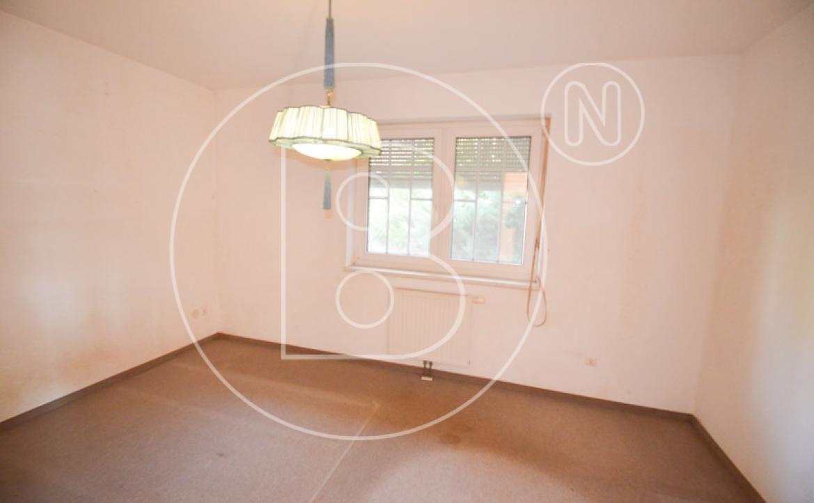 <p>Charmantes, renovierungsbedürftiges Einfamilienhaus in schöner Umgebung!</p> - 21