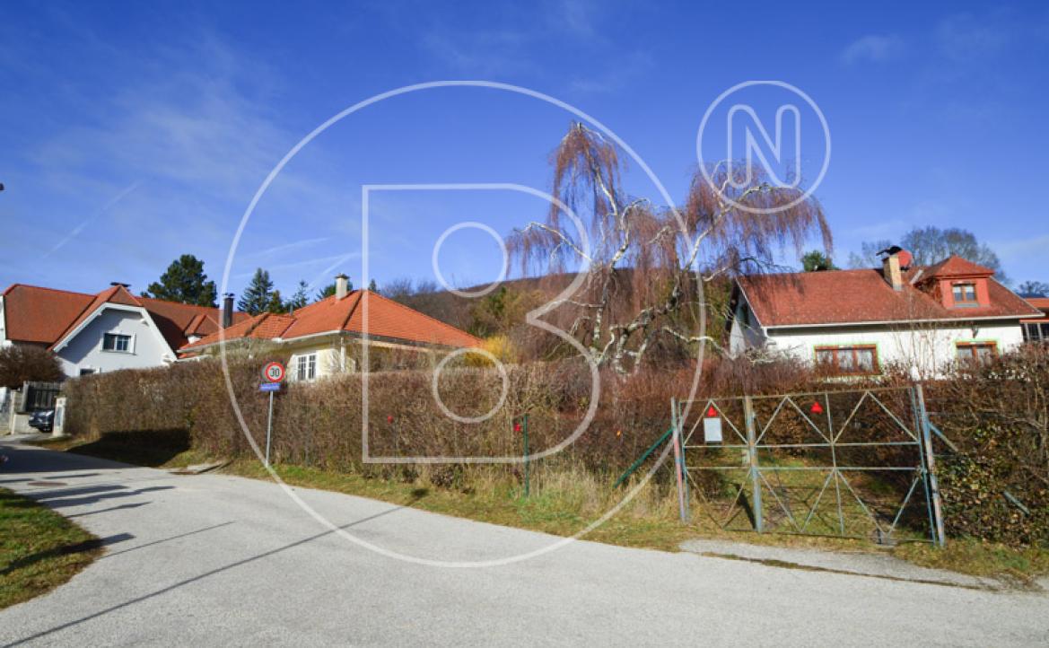 <p>Charmantes, renovierungsbedürftiges Einfamilienhaus in schöner Umgebung!</p> - 44