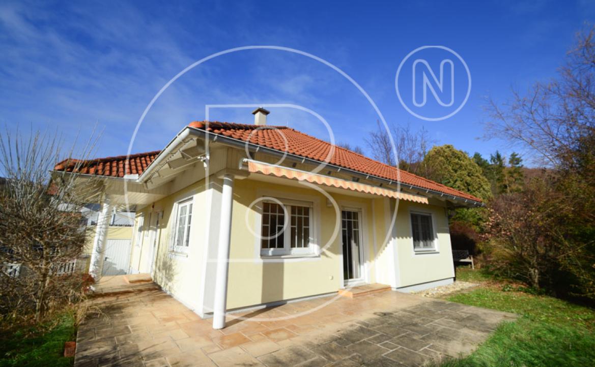 <p>Charmantes, renovierungsbedürftiges Einfamilienhaus in schöner Umgebung!</p> - 2