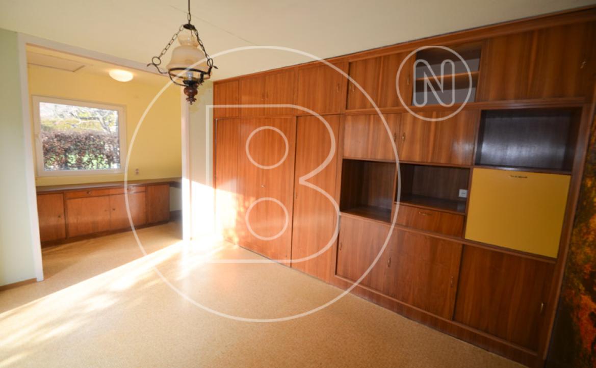 <p>Charmantes, renovierungsbedürftiges Einfamilienhaus in schöner Umgebung!</p> - 34