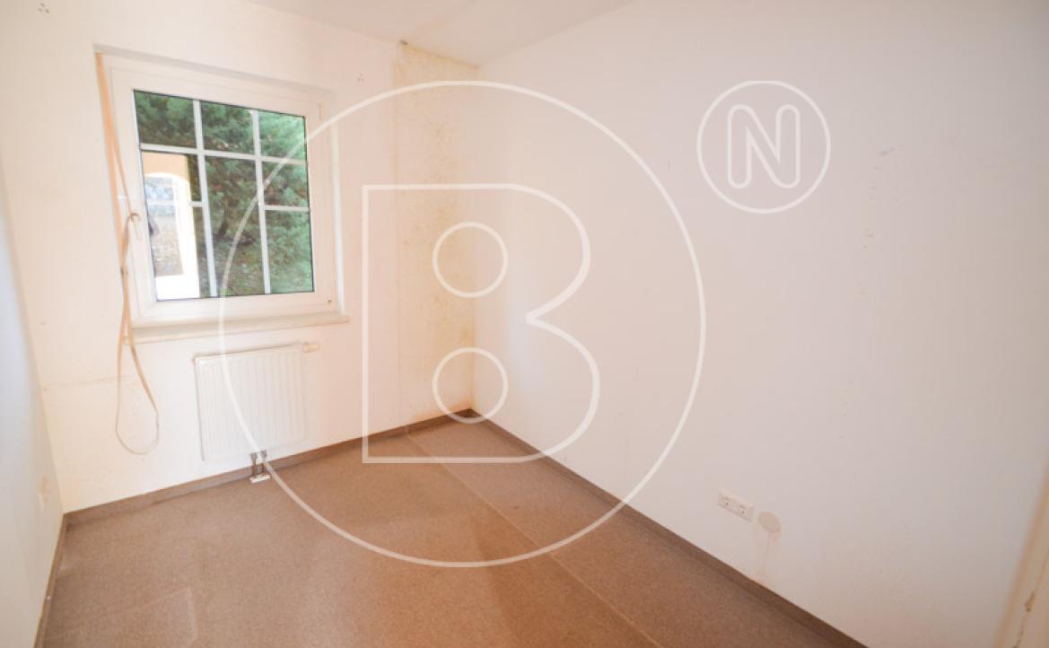 <p>Charmantes, renovierungsbedürftiges Einfamilienhaus in schöner Umgebung!</p> - 22