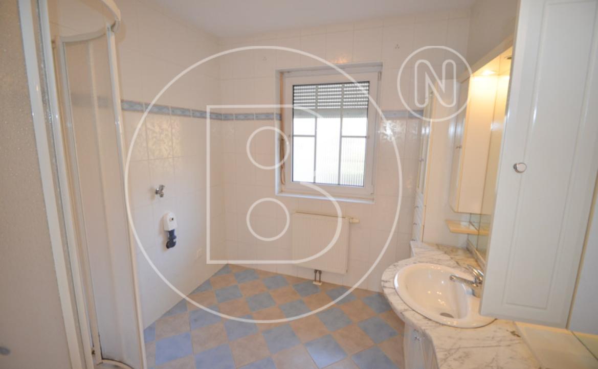 <p>Charmantes, renovierungsbedürftiges Einfamilienhaus in schöner Umgebung!</p> - 23