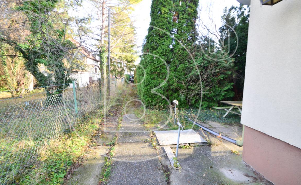 <p>3 nebeneinanderliegende Baugrundstücke mit Altbestandsgebäuden!</p> - 21