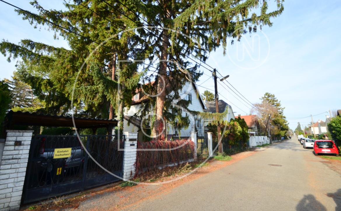 <p>3 nebeneinanderliegende Baugrundstücke mit Altbestandsgebäuden!</p> - 2