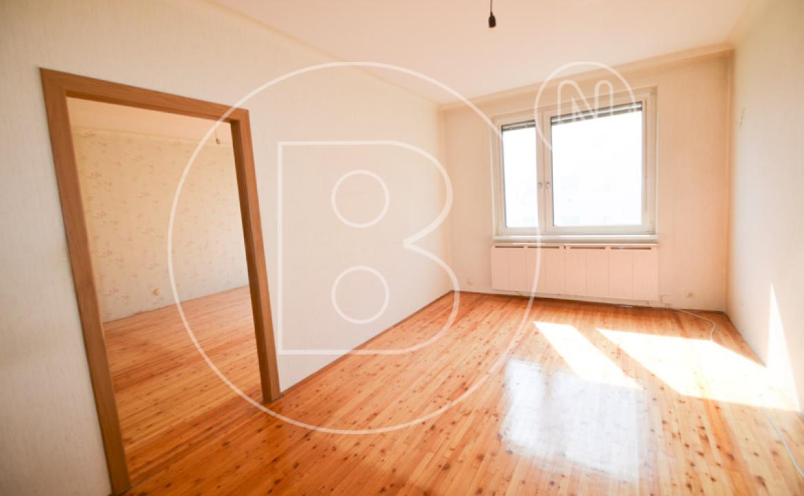<p>Renovierungsbedürftige 2-Zimmer-Wohnung!</p> - 4