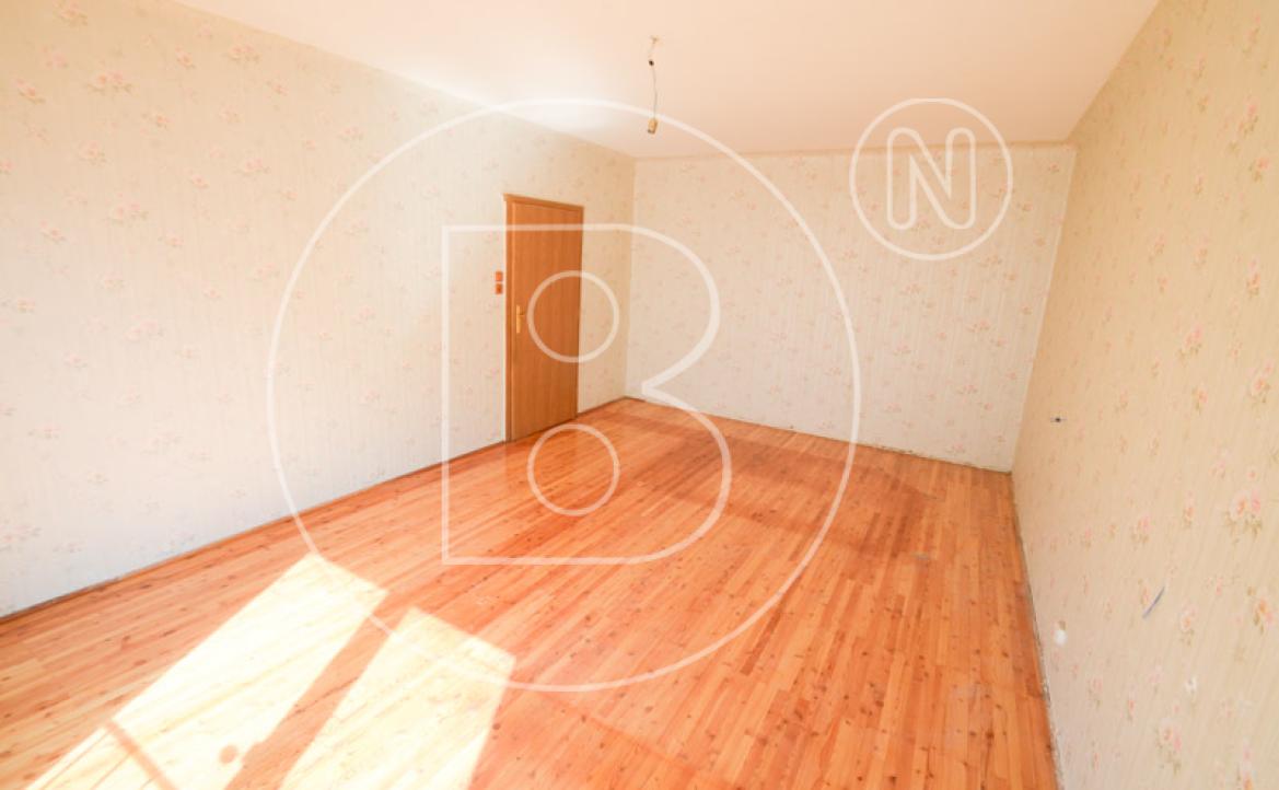 <p>Renovierungsbedürftige 2-Zimmer-Wohnung!</p> - 7
