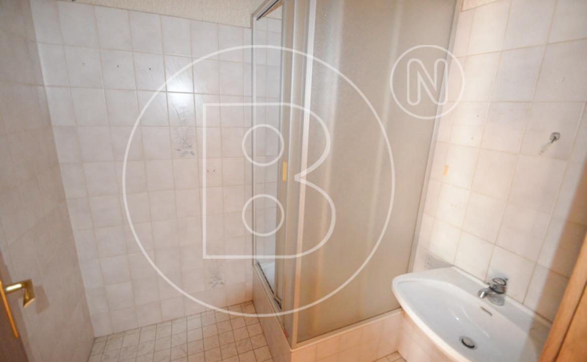 <p>Renovierungsbedürftige 2-Zimmer-Wohnung!</p> - 16