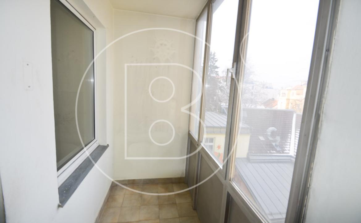 <p>Renovierungsbedürftige 2-Zimmer-Wohnung!</p> - 9