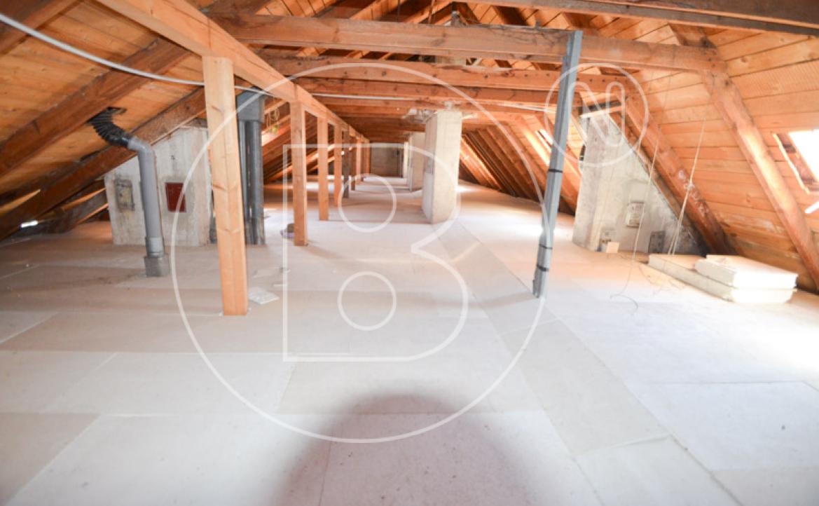 <p>Gepflegtes Wohn- und Geschäftshaus in zentraler Lage mit viel Potential!</p> - 38