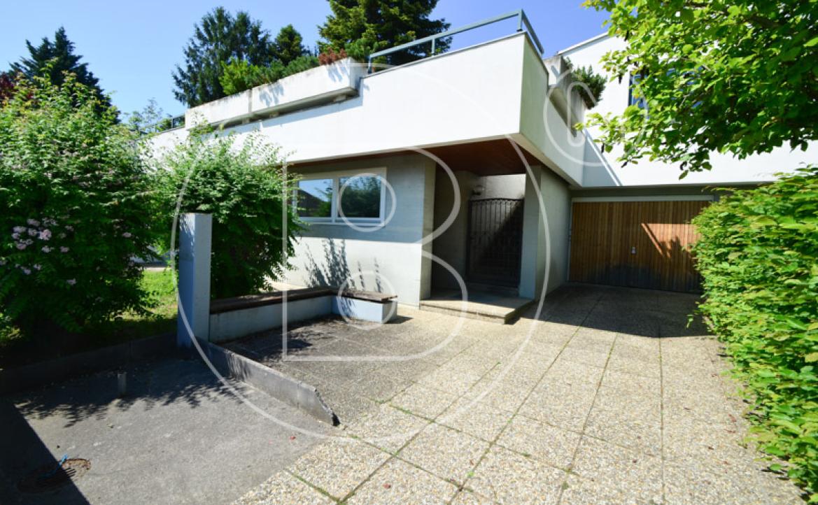 <p>Wohn- und/oder Gewerbeliegenschaft mit dem "gewissen Etwas"!</p> - 32