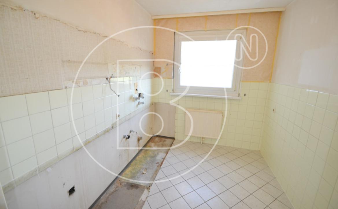<p>Renovierungsbedürftige 3-Zimmer-Loggia-Wohnung in guter Lage!</p> - 15