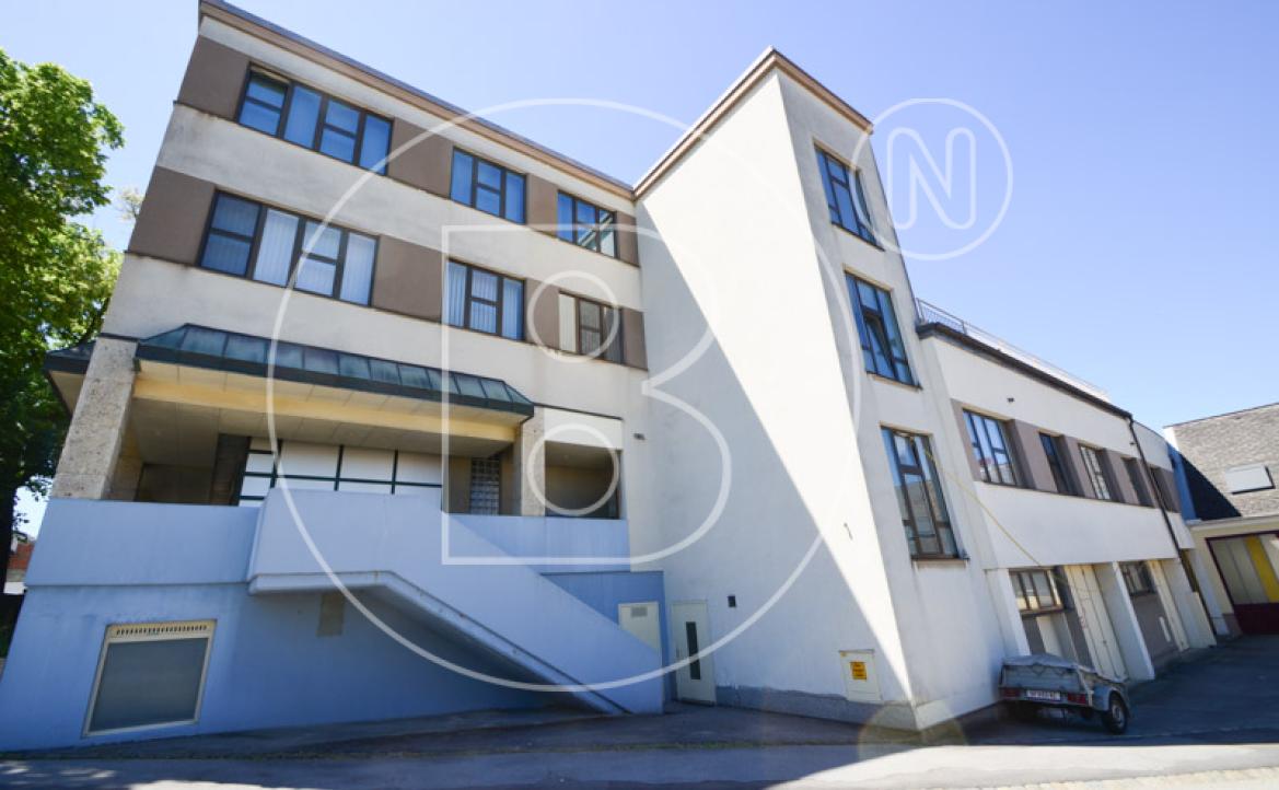 <p>Anlagejuwel mit 7 % Rendite - vermietetes "Ärztehaus" in zentraler Lage von Zistersdorf!</p> - 14