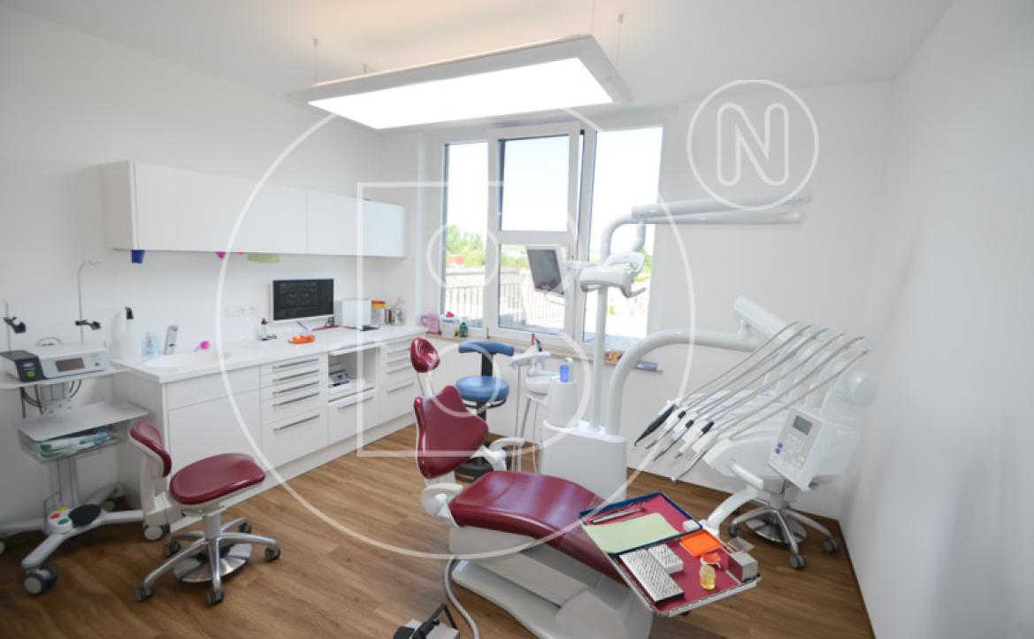 <p>Anlagejuwel mit 7 % Rendite - vermietetes "Ärztehaus" in zentraler Lage von Zistersdorf!</p> - 23