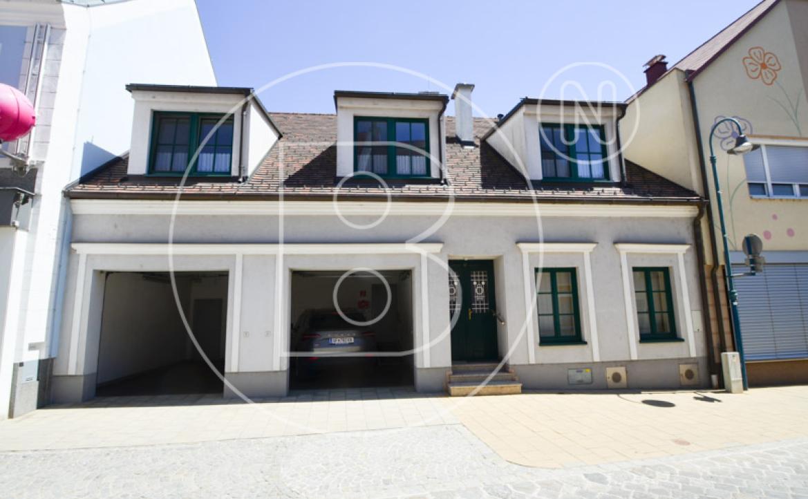 <p>Gepflegtes Zinshaus mit gemischter Nutzung in bester Ortskernlage!</p> - 8