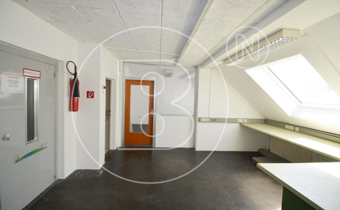 <p>Gepflegtes Zinshaus mit gemischter Nutzung in bester Ortskernlage!</p> - 37