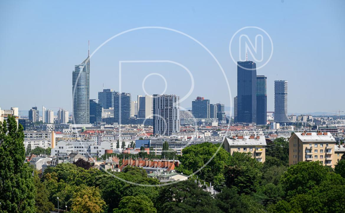 <p>DAS Penthouse mit DEM Ausblick in DER Lage - EINZIGARTIG!</p> - 1