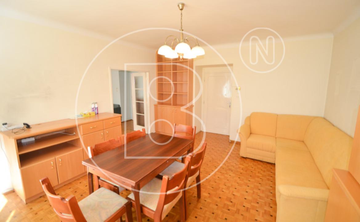 <p>Renovierungsbedürftige 3-Zimmer-Erdgeschossswohnung in guter Lage!</p> - 10