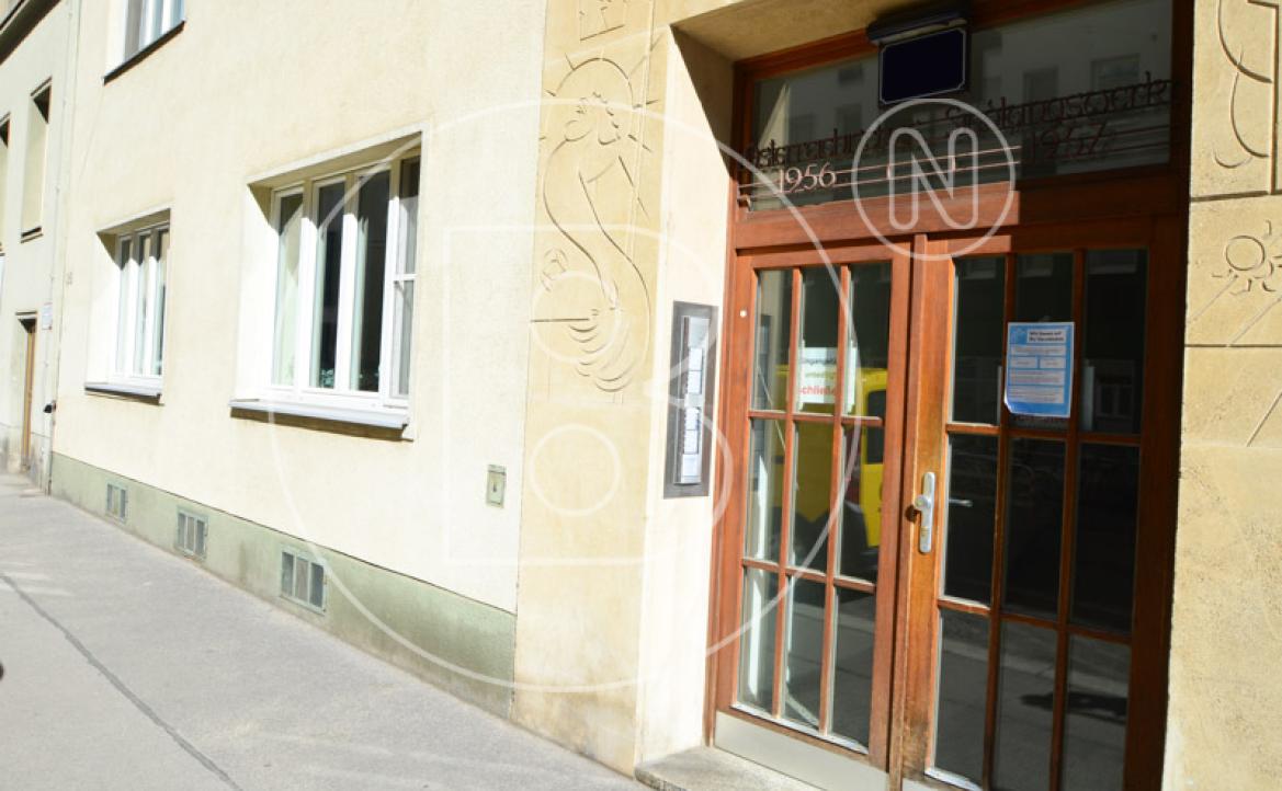 <p>Renovierungsbedürftige 3-Zimmer-Erdgeschossswohnung in guter Lage!</p> - 4