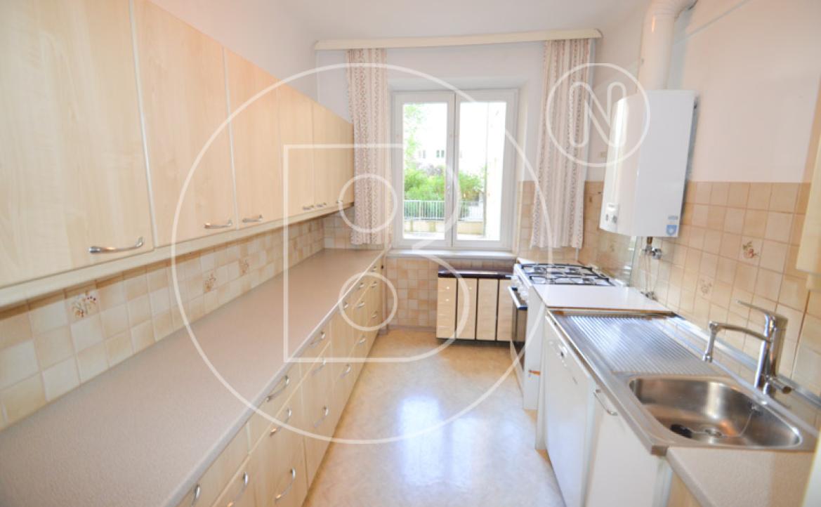 <p>Renovierungsbedürftige 3-Zimmer-Erdgeschossswohnung in guter Lage!</p> - 16