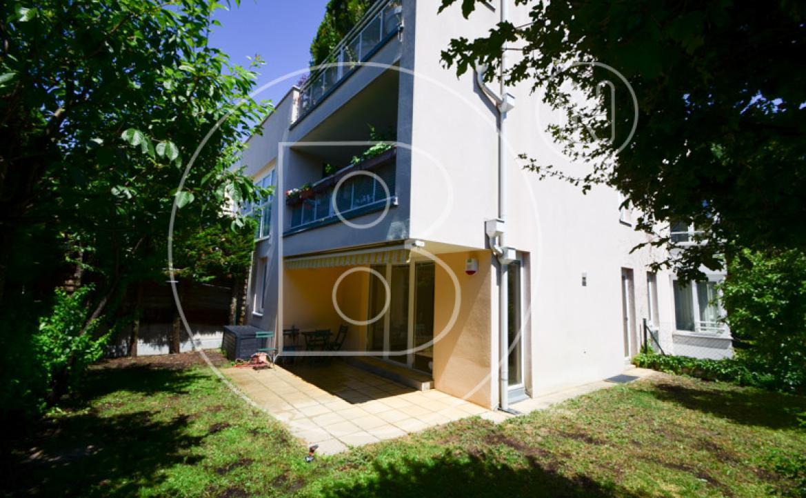 <p>2-Zimmer-Garten-Wohnung in exklusiver Grünruhelage!</p> - 2