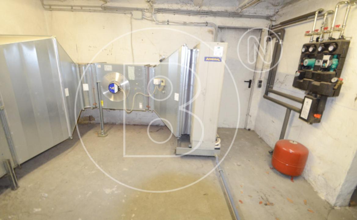 <p>Geschäftslokal mit großem Lager in guter Lage!</p> - 27
