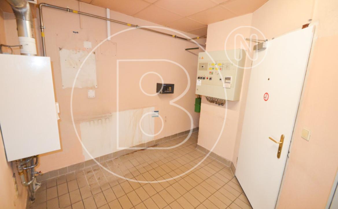 <p>Geschäftslokal mit großem Lager in guter Lage!</p> - 19