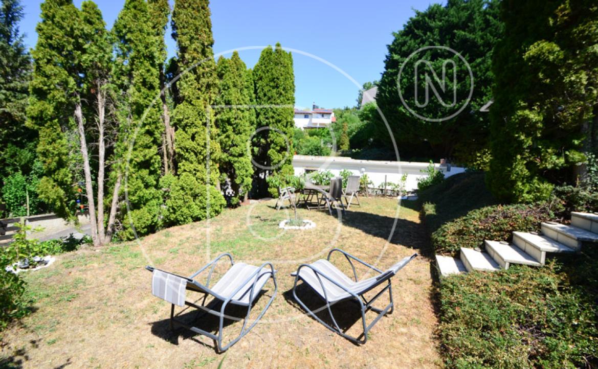 <p>Gepflegtes Einfamilienhaus in Grünruhelage am Ölberg!</p> - 10