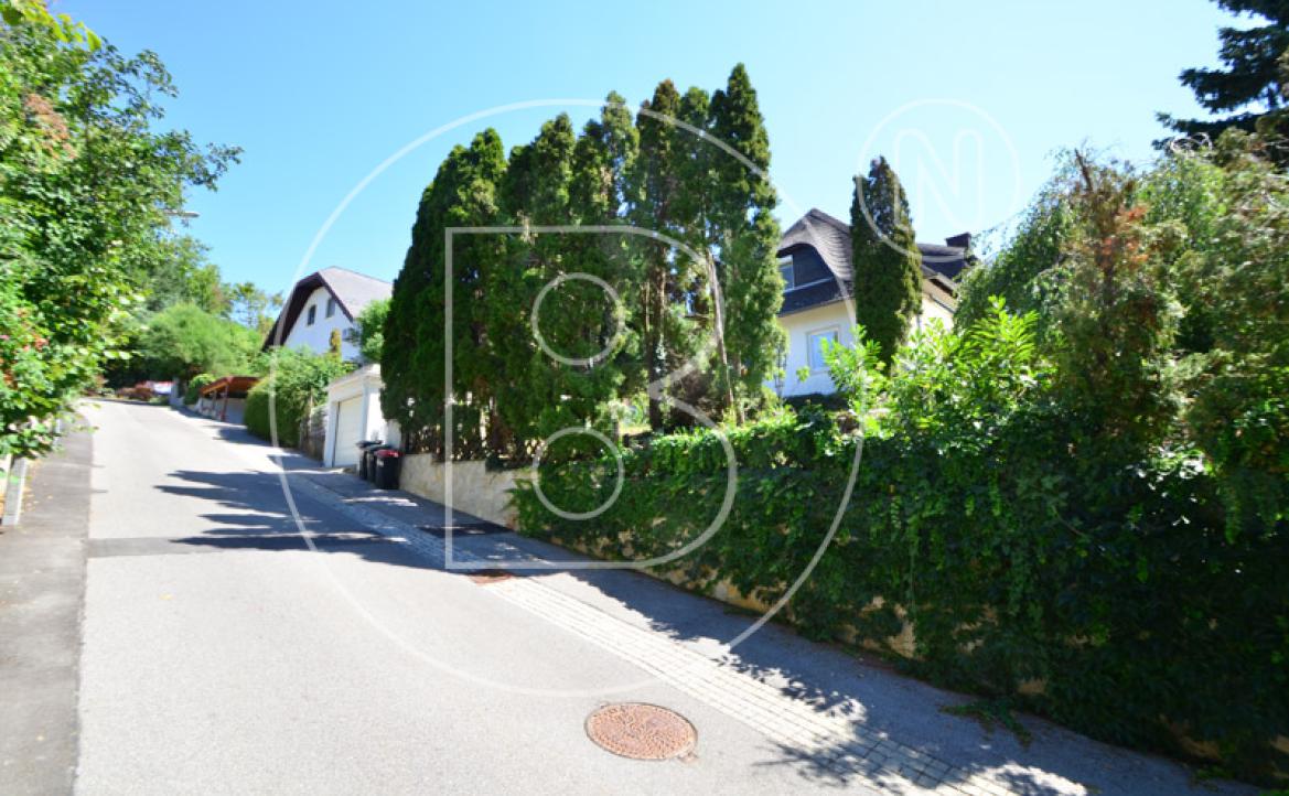 <p>Gepflegtes Einfamilienhaus in Grünruhelage am Ölberg!</p> - 44