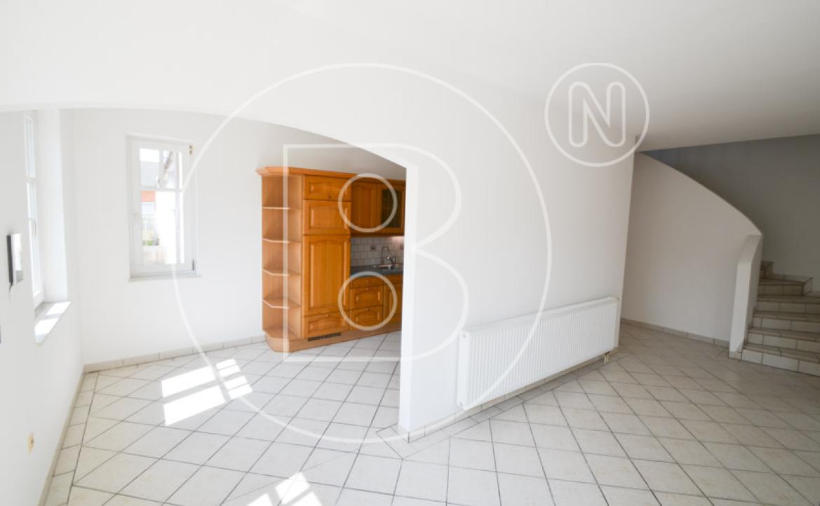 <p>Modernes Einfamilienhaus mit großzügiger Lagerhalle/Werkstatt in zentraler Lage!</p> - 16