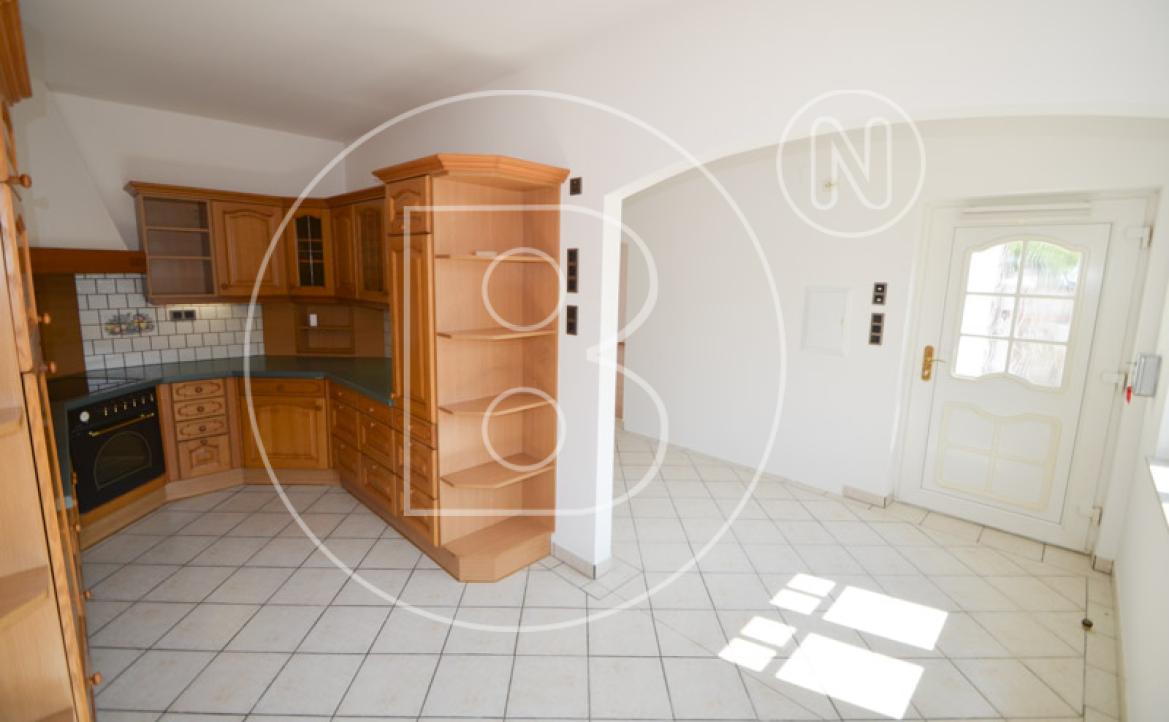 <p>Modernes Einfamilienhaus mit großzügiger Lagerhalle/Werkstatt in zentraler Lage!</p> - 15