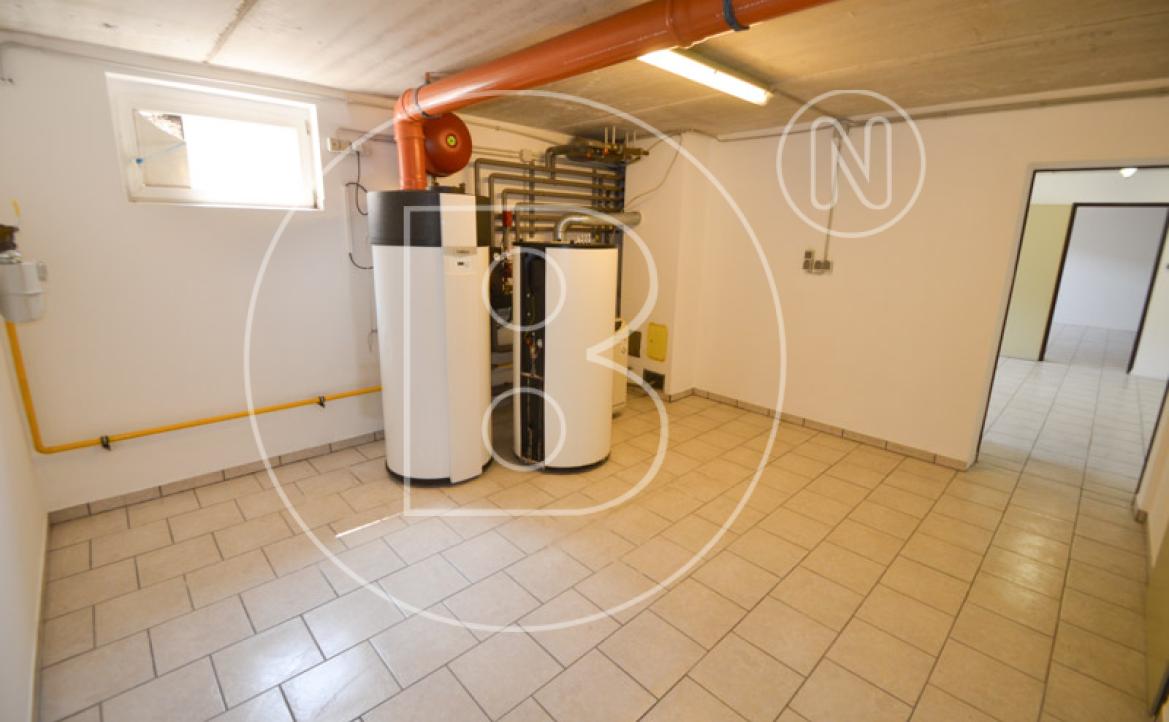 <p>Modernes Einfamilienhaus mit großzügiger Lagerhalle/Werkstatt in zentraler Lage!</p> - 32