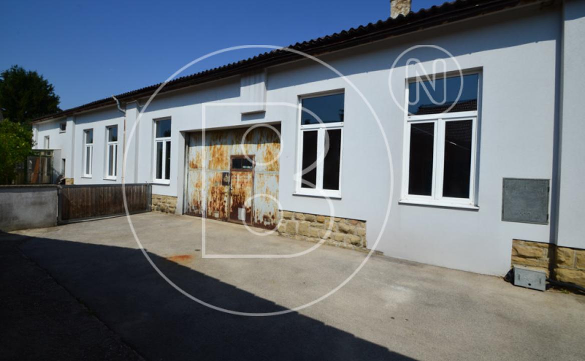 <p>Modernes Einfamilienhaus mit großzügiger Lagerhalle/Werkstatt in zentraler Lage!</p> - 36